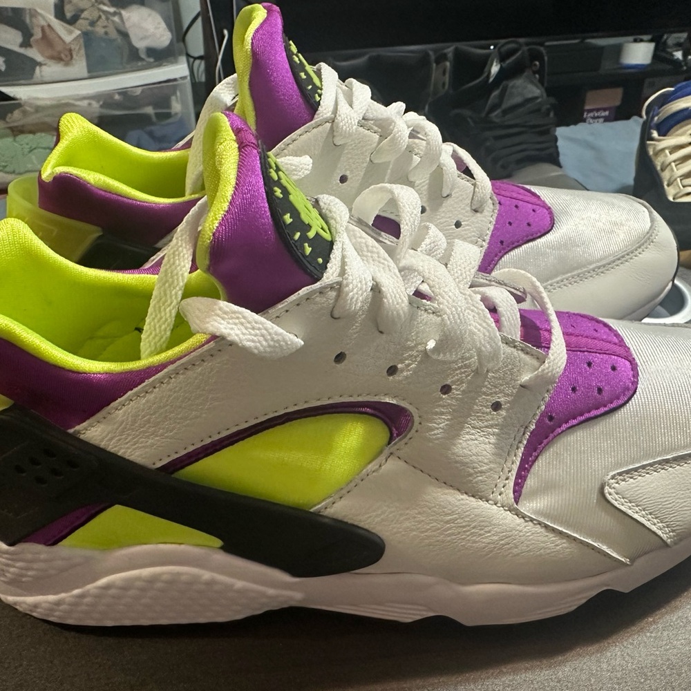 Nike Air Hurache Men's Size 12M Yellow White Purple